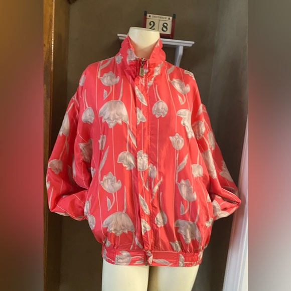 Vintage FUDA International 100% Silk Bomber Jacket Size Medium Tulip Floral - Picture 14 of 14